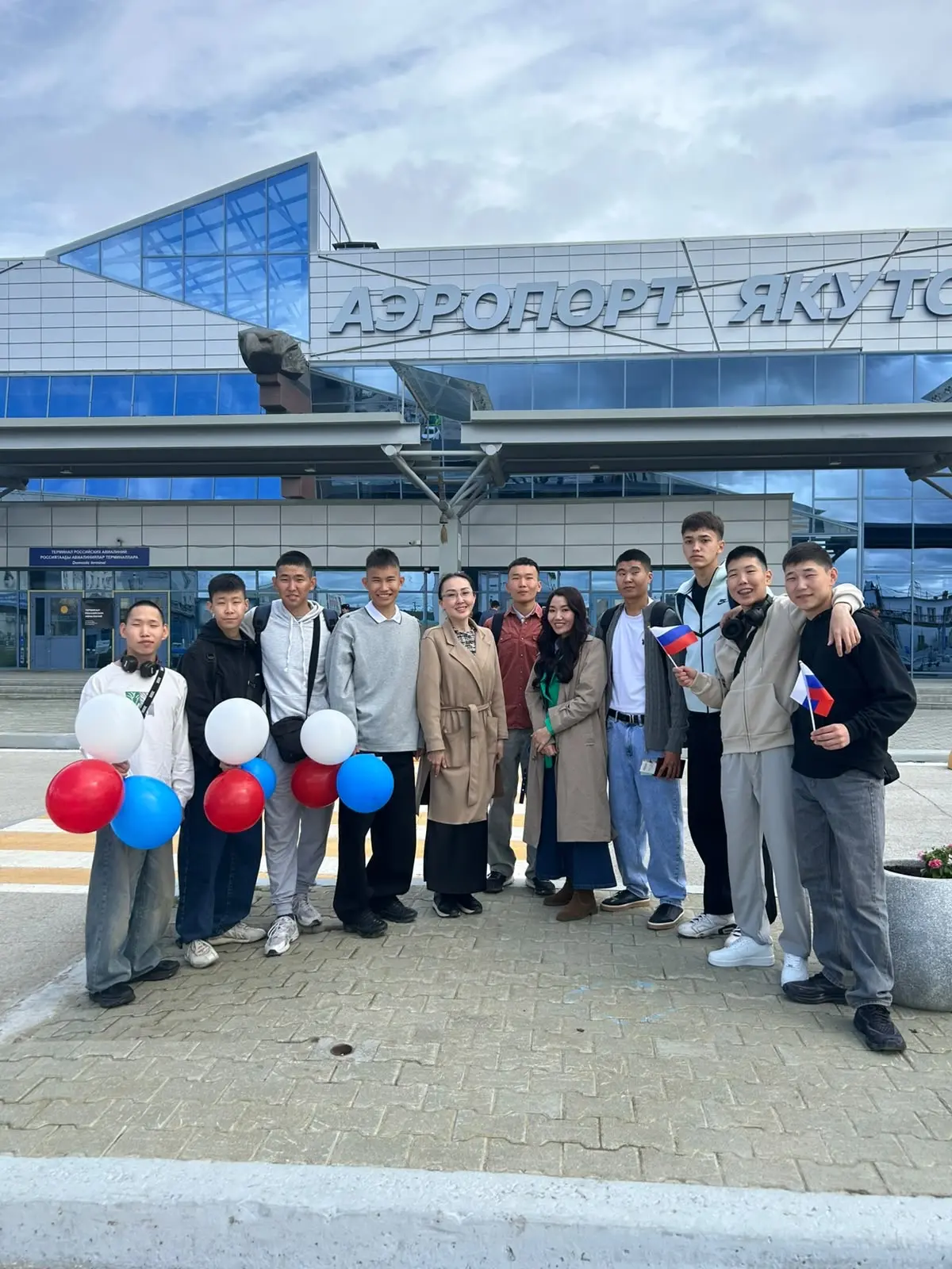 🚀 Знания открывают новые горизонты! Наши кадеты улетели на сборы «Бородино-2026»! ✈️Сегодня десятик