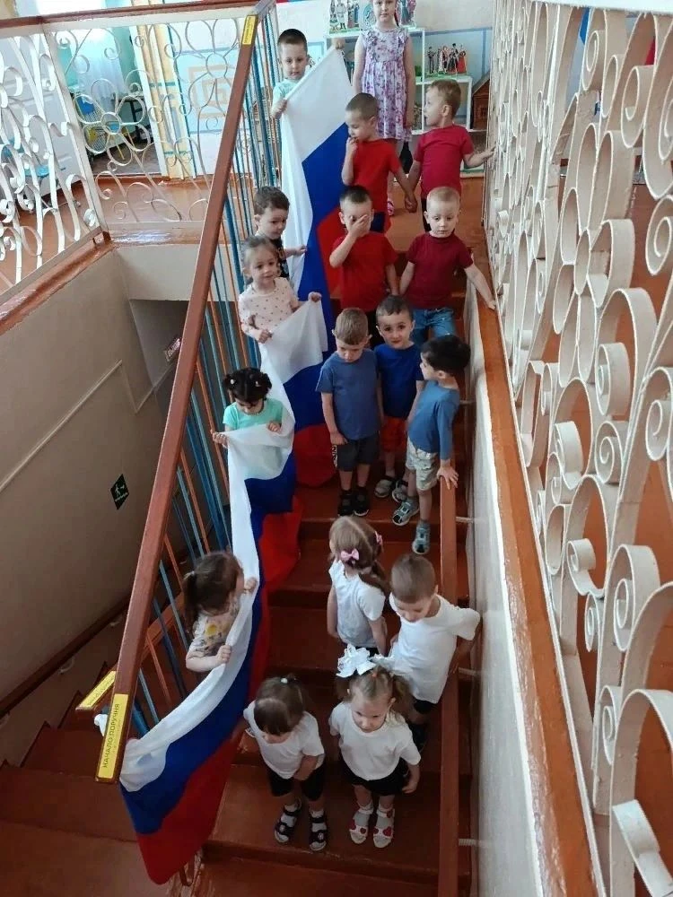 Самые трогательные участники праздника 🧸Кто сказал, что флешмоб — только для взрослых? Наши самые м