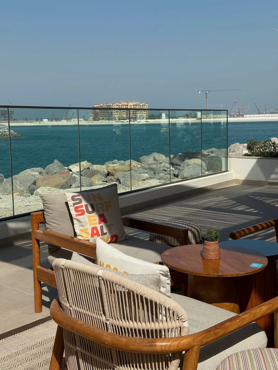 ОАЭ, Расс-эль-Хайма 🇦🇪 

✈️Вылет из Екатеринбурга 3 июля на 6 ночей 
📍ROVE AL MARJAN ISLAND 3*
За