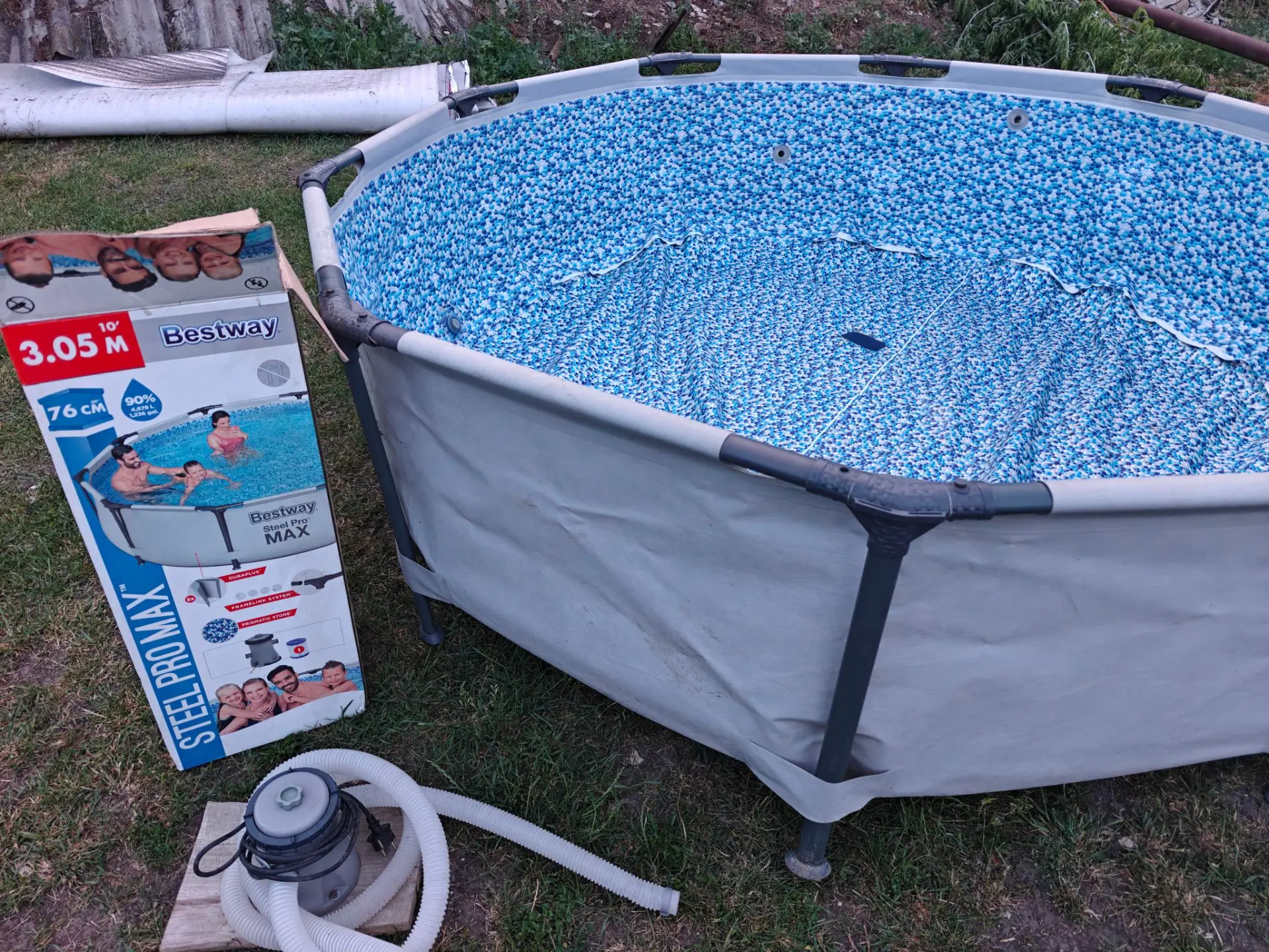 Продам бассейн. Цена 5000