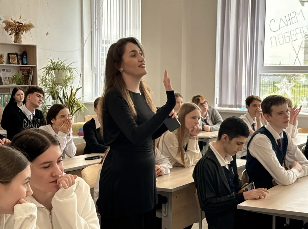 В МБОУ "Средняя школа № 28 имени Героя Российской Федерации Заволянского В.И." пгт. Яблоновский прош