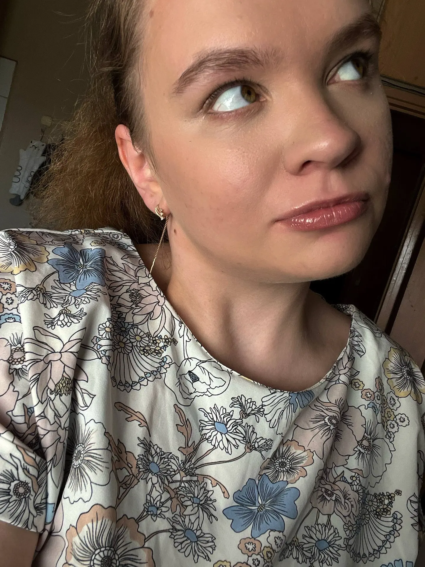 {{Намакияжилась любимчиками от Catrice}}🏹

Очень люблю их продукты! Это тот самый бренд с которого 