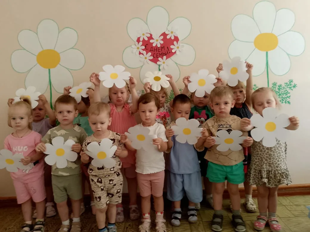 💖"День семьи, любви и верности"
  8 июля в России отмечают День семьи, любви и верности — один из с