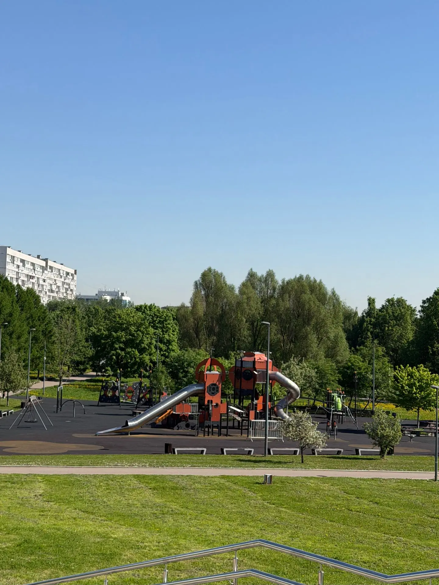 Парк им. Юрия Лужкова (бывший «Садовники») 🌳

В прошлый раз рассказала про обстановку в Коломенском