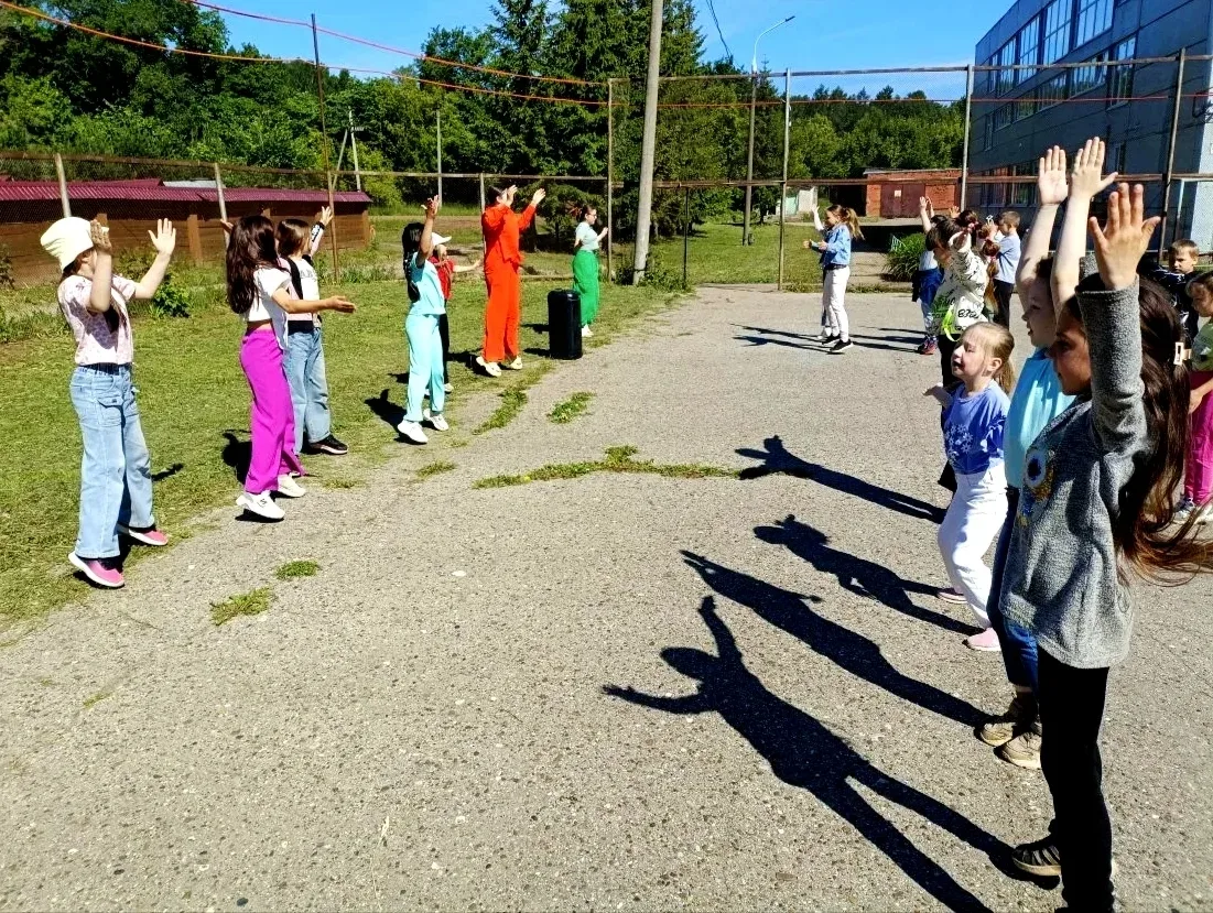 ⚽🏃Активно, весело и познавательно! 

 🌤️Еще один насыщенный день в нашем пришкольном лагере пролет
