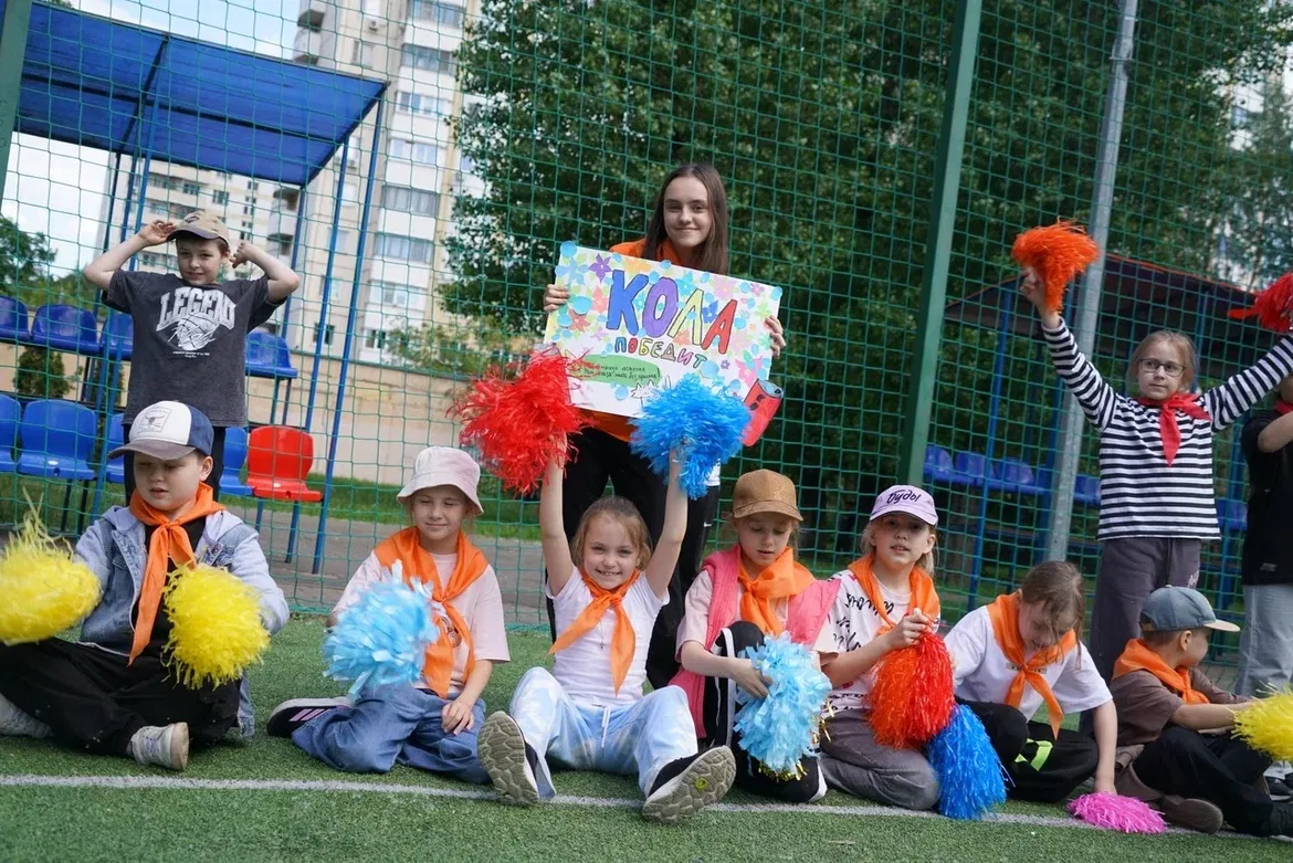 ☀️ Игры на свежем воздухе? — Да!

В лагере «Точка роста» каждый день — это море веселья и заряда бод