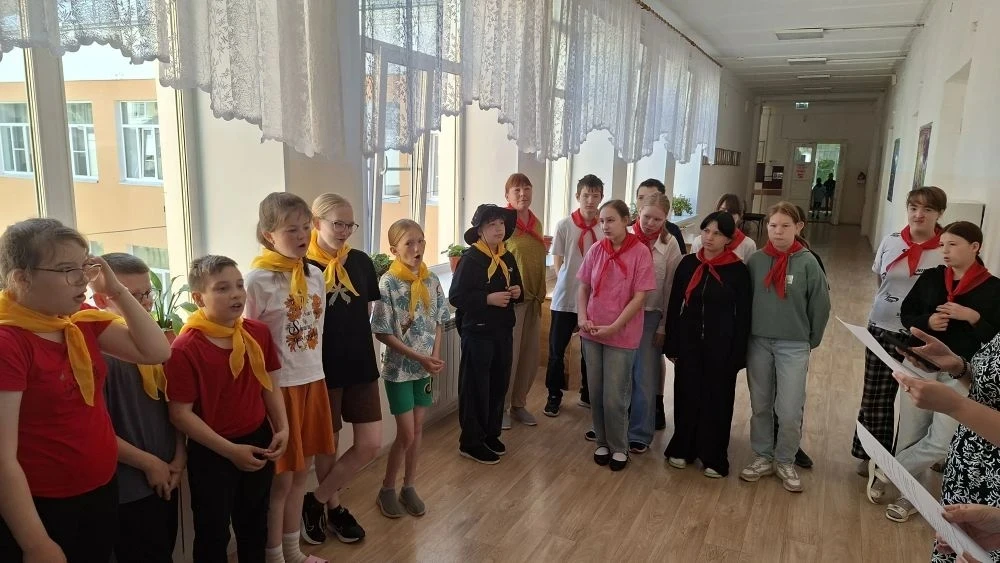 📢 День друзей в пришкольном лагере!

Сегодня наш лагерь отмечал Международный день друзей. И это бы