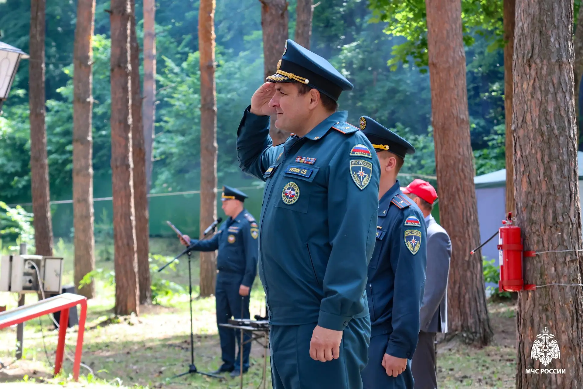 В Мордовии дан старт республиканским соревнованиям юных спасателей — «Школа безопасности»

15 сильне