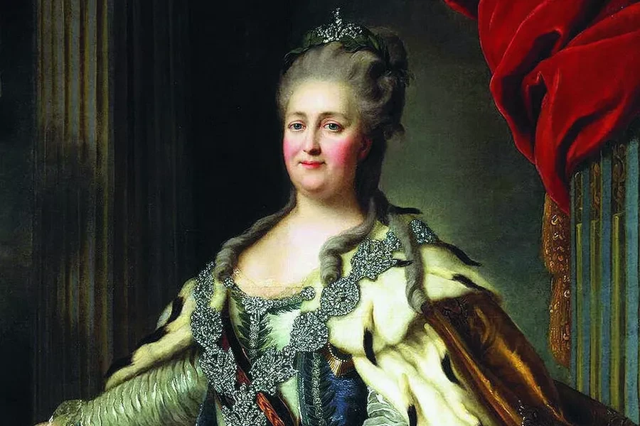 Екатерина II: 4 ошибки в слове из трёх букв

Екатерина Великая была невероятно умной женщиной, переп