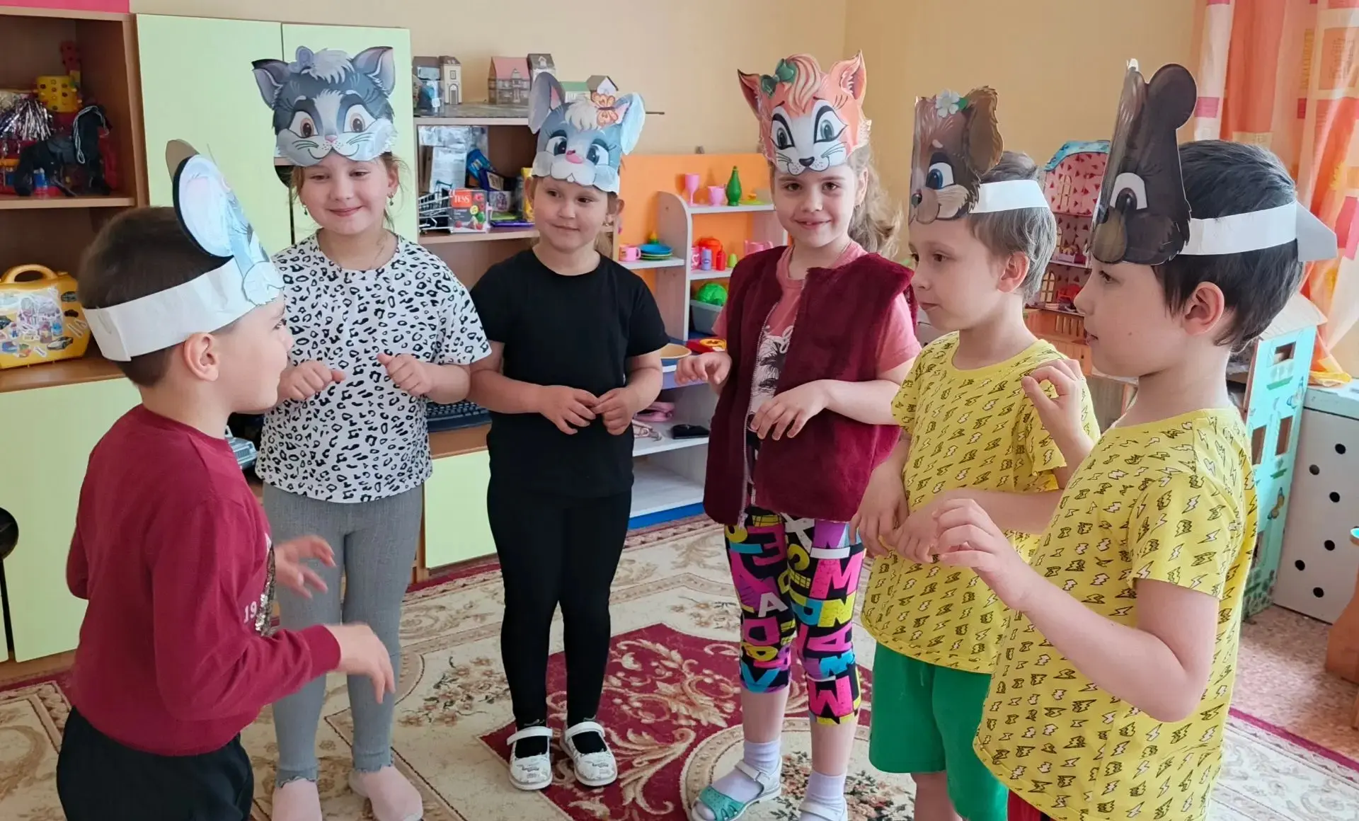🎭День «Театрализованных игр»🎭

Воспитанники логопедической группы с большим удовольствием окунулис