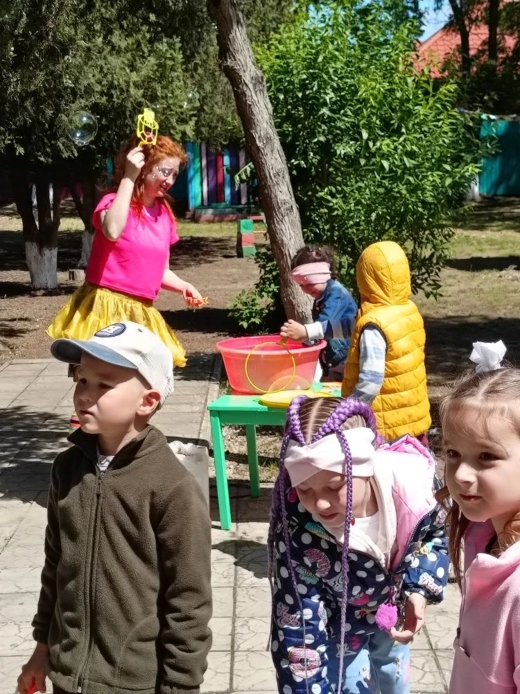 🎈 Праздник мыльных пузырей в нашем саду! 
 
Лето, детство, море радости и смеха. Сегодня дети не пр