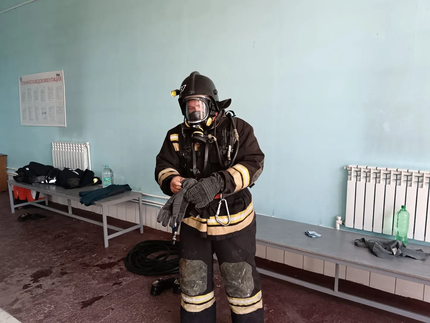 Дети из пришкольного лагеря «Солнышко» посетили с увлекательной экскурсией пожарную часть села Вороб