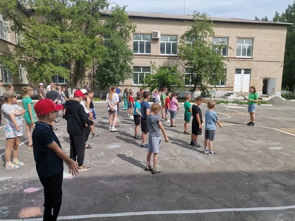 День эколога в пришкольном лагере.

На дворе 4 июня, а у нас уже 4-й день лагерной смены. Сегодня го
