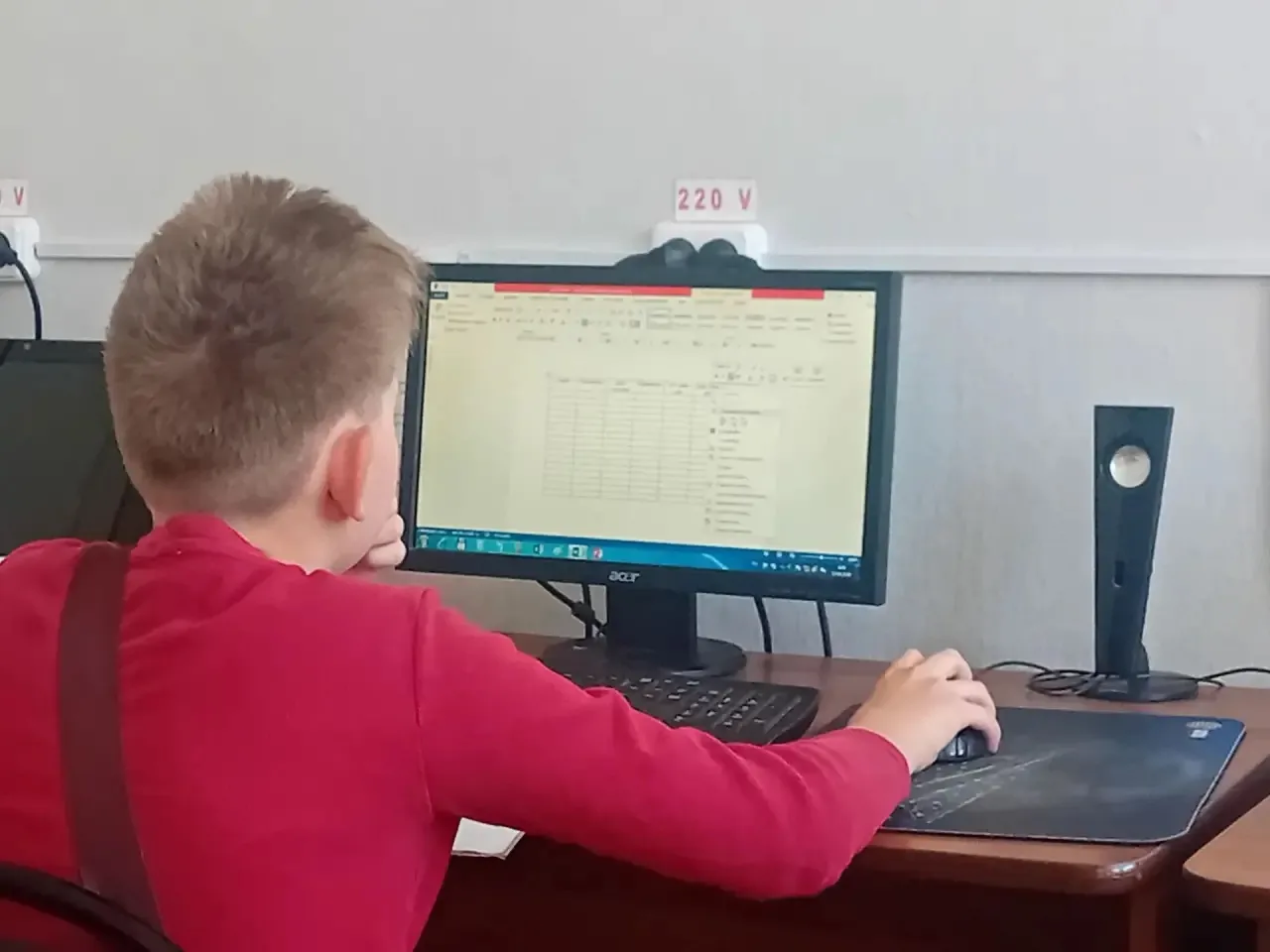 Работа с таблицами в Microsoft Word включает в себя их создание, форматирование, настройку внешнего 