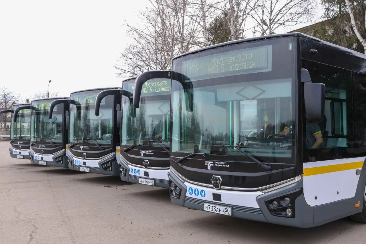 🚌 Более 235,5 млн поездок совершили пассажиры в наших автобусах с начала 2026 года.

📌Самые популя