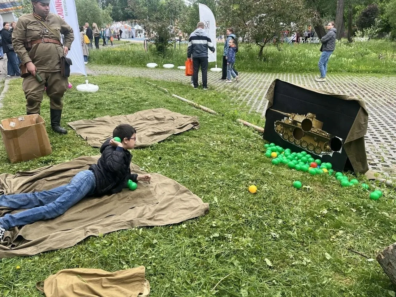 🏆 ✨ Ребята 2 «Б» и 3 «Д» классов снова покоряют Москву!
🚶‍♂️Подошла к завершению Олимпиада «Музеи.