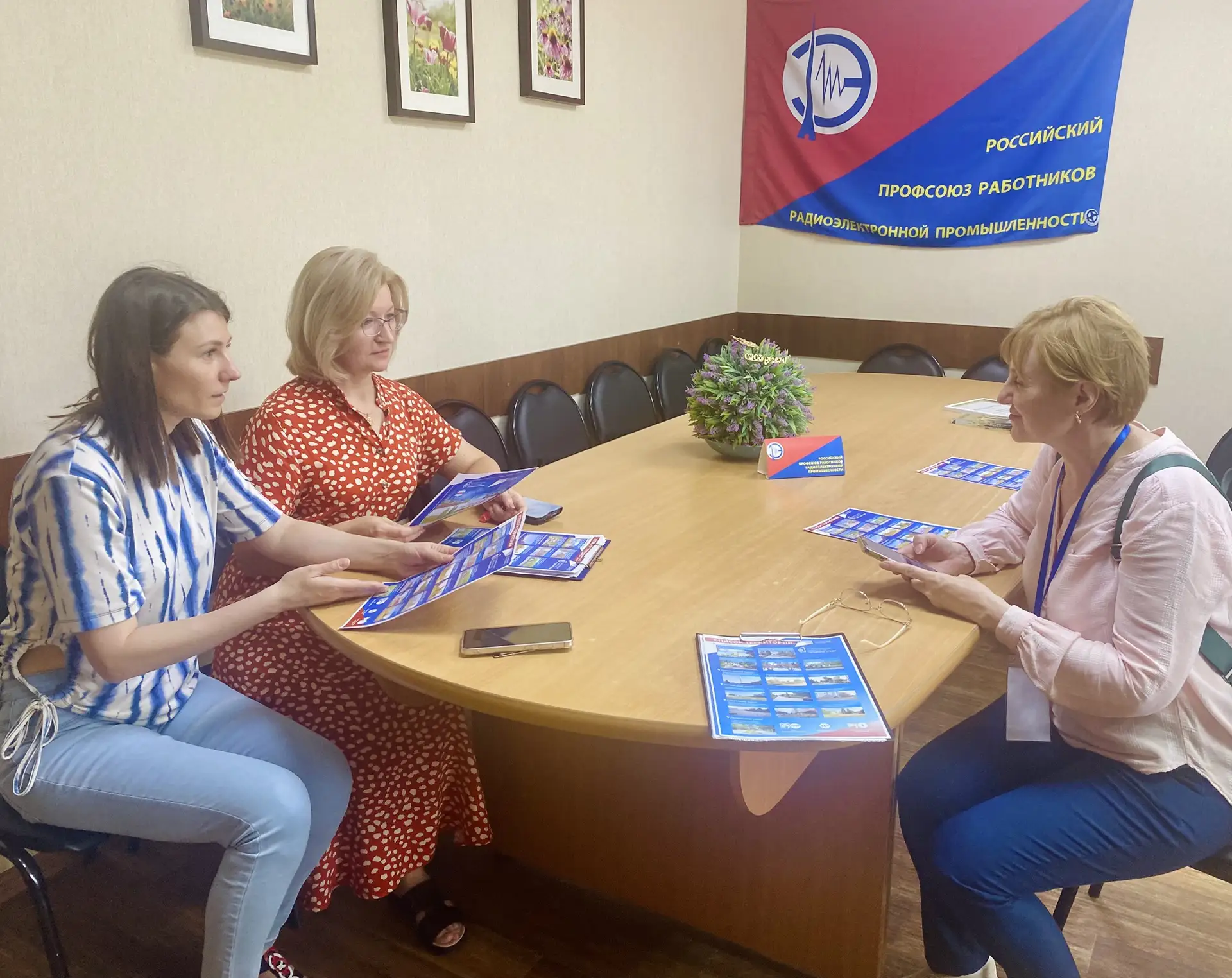Два дня🔥
❗️Именно столько времени осталось у тех, кто еще не успел сделать свой выбор. Голосование 
