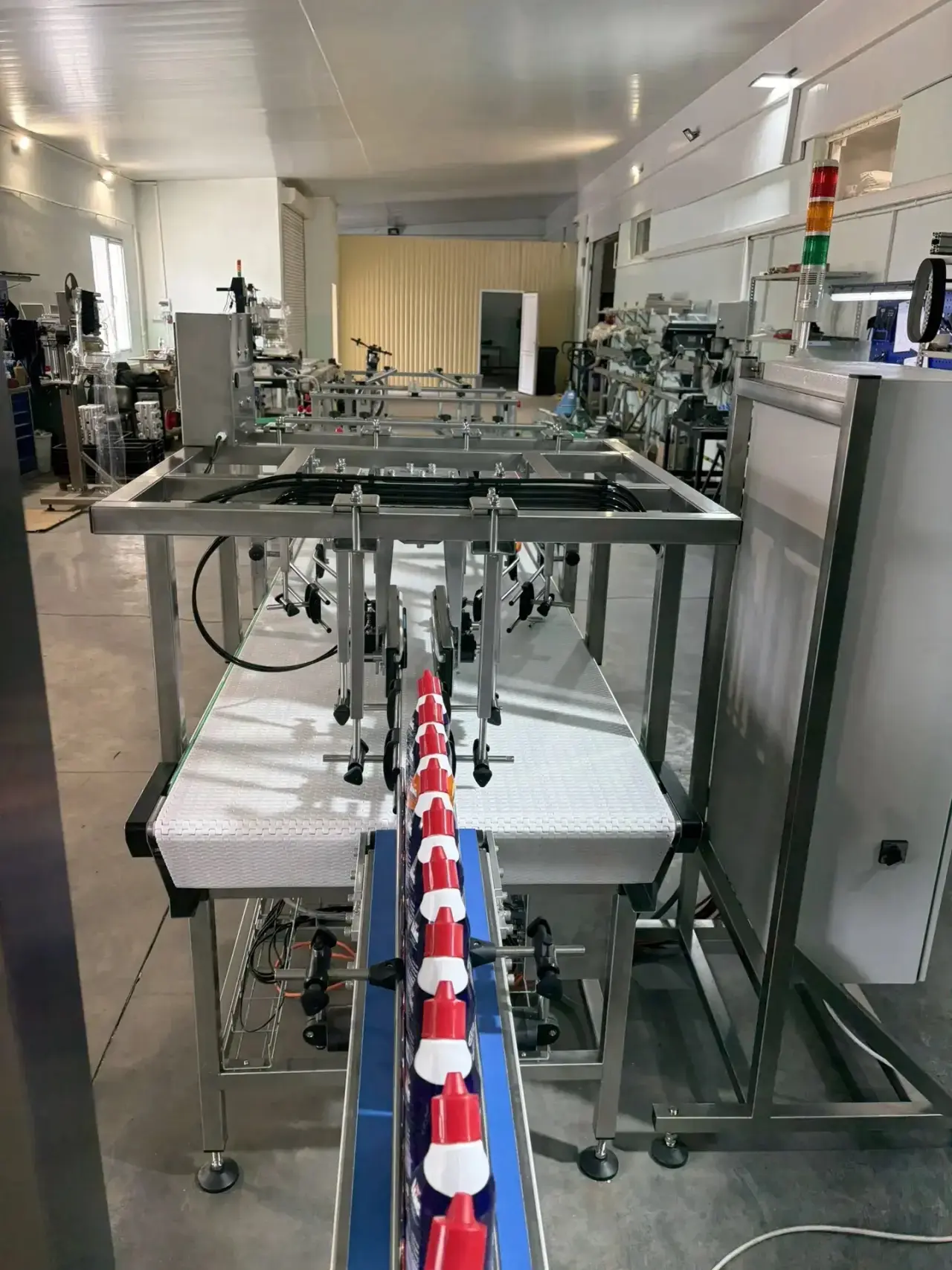 Система автоматизированной агрегации продукции в гофрокороба и паллеты

Представляем вам продукцию с