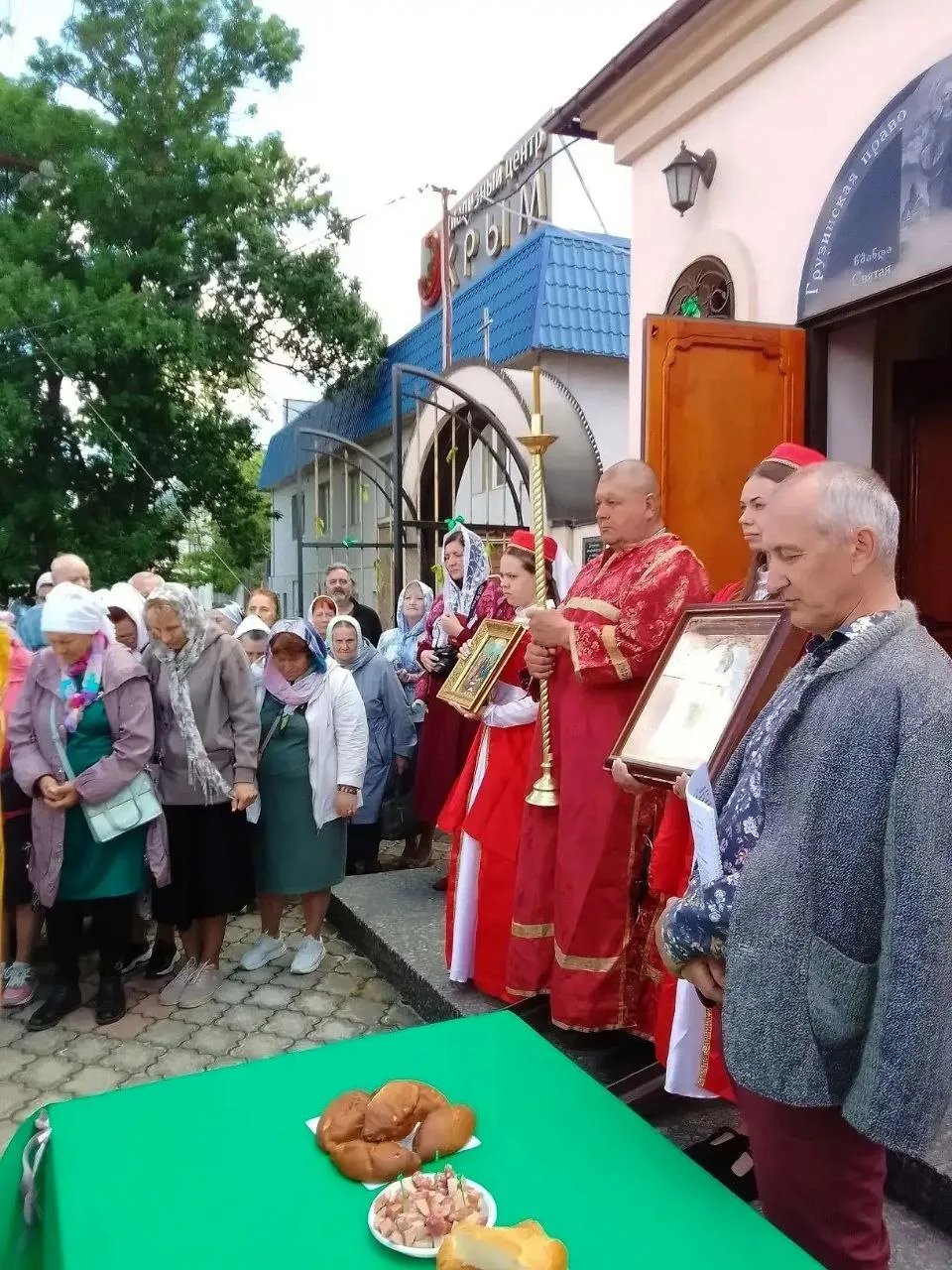 🌸1 июня в Грузии вспоминают как святая Нина пришла проповедовать на их землю. Для грузин на самом д