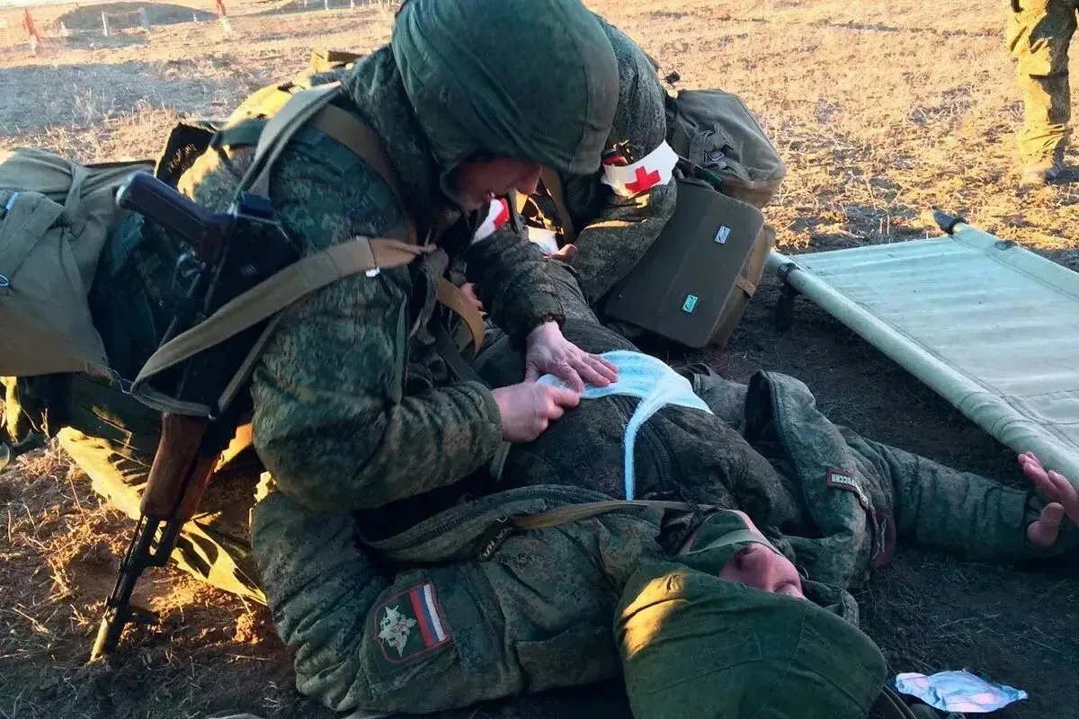 Медик ВДВ получил орден Мужества за героический поступок в зоне СВО

Виталий Назимов, являющийся кур