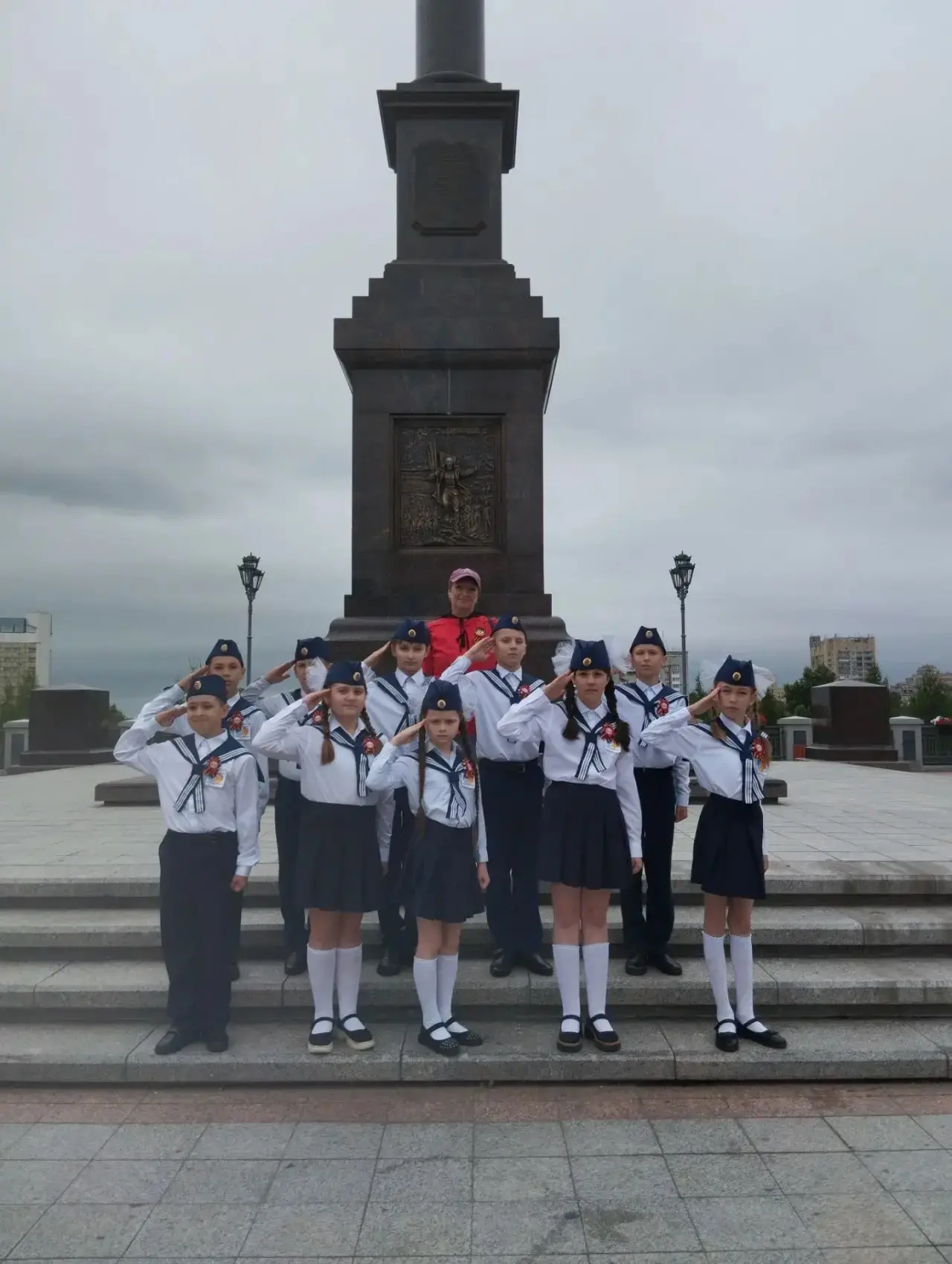 Поздравляем наших ребят (4б и 5г класс) и Елену Евгеньевну с победой в краевом этапе ЗАРНИЦА 2.0. Мы