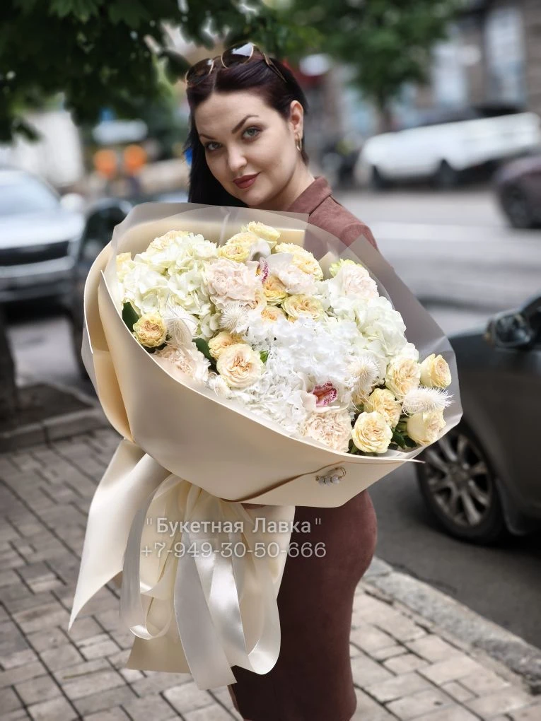 Праздничный, стильный.
Все просто, коротко и ясно😁 Но если вдруг повода нет, для настроения тоже от
