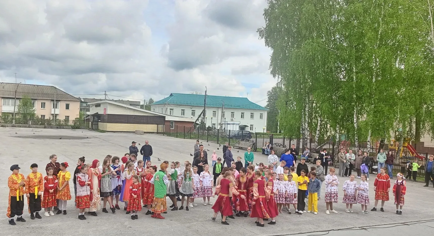 💃31 мая центральная площадь стала настоящей танцевальной вселенной! Здесь прошло яркое мероприятие 