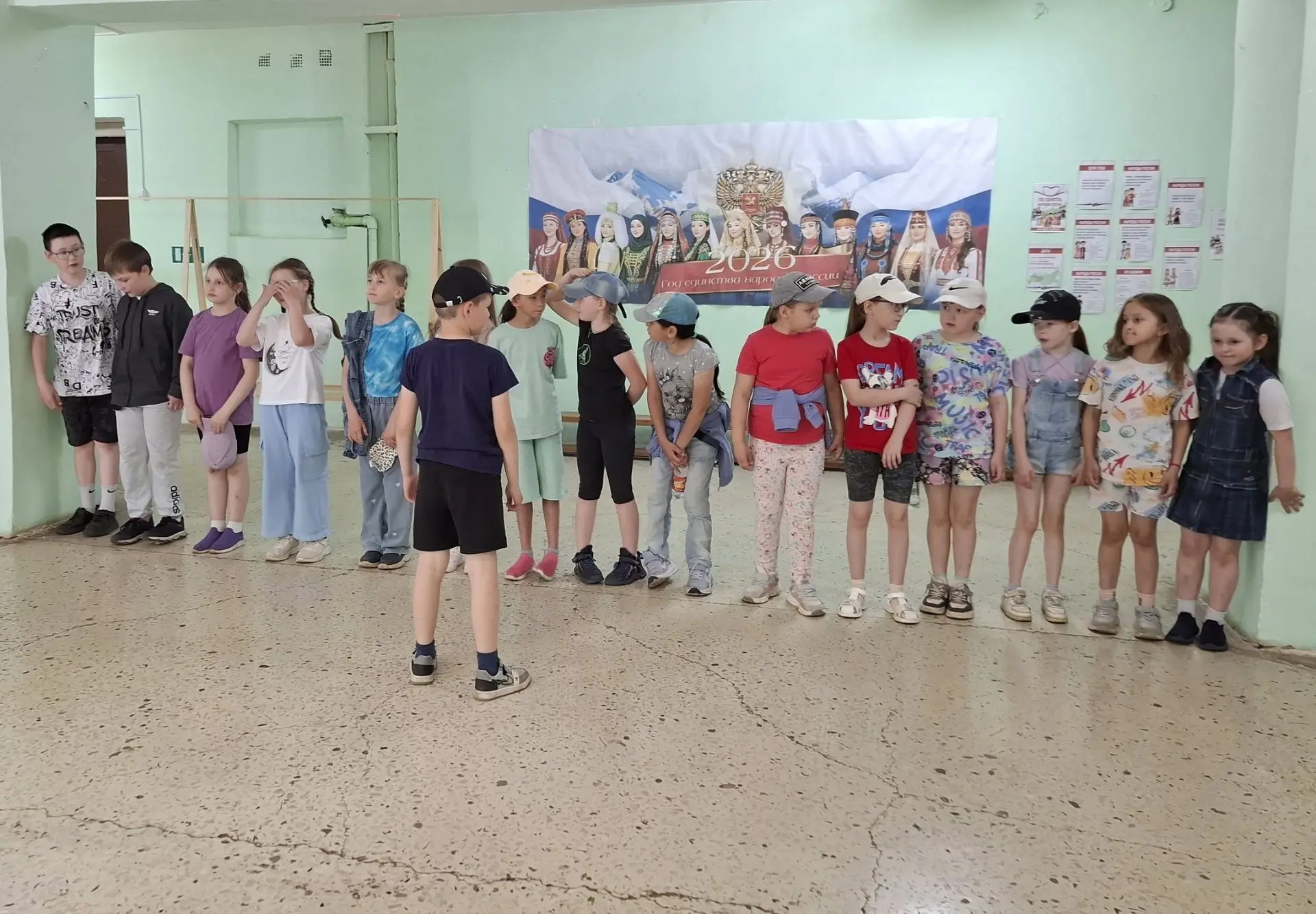 9 июня в Знаменском сельском Доме культуры веселье не утихало ни на минуту!  Смех, возгласы поддержк