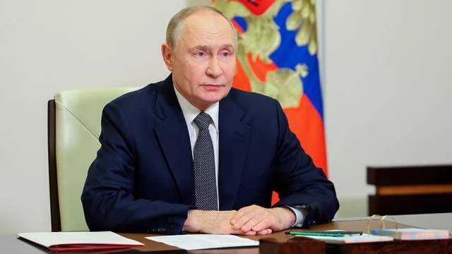 Владимир Путин в День России встретился с бойцами СВО
Путин в День России встретился с бойцами СВО и