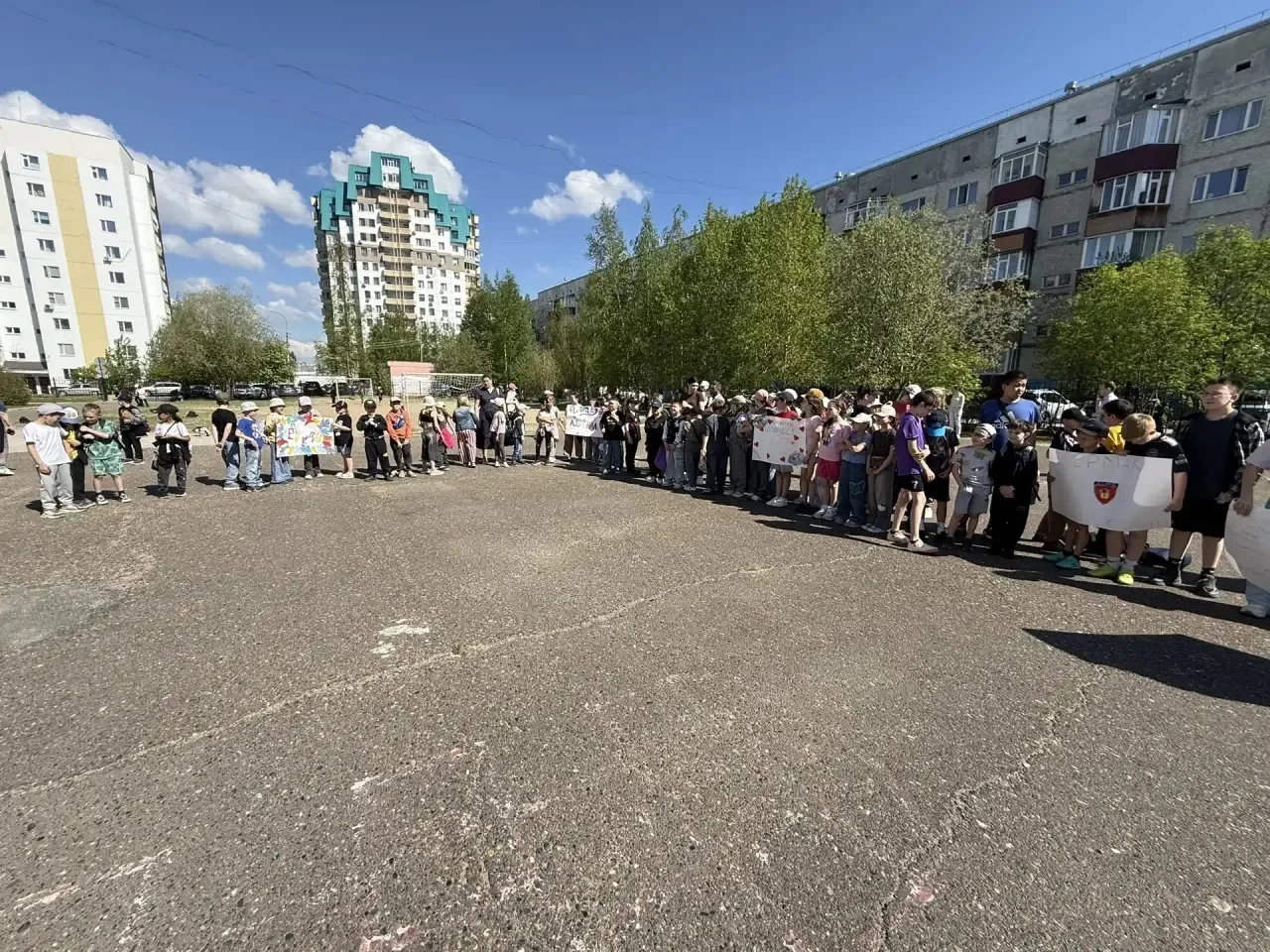 🚀 Первый день школьного лагеря — старт дан!

Лето — это маленькая жизнь, и сегодня она началась! ☀️
