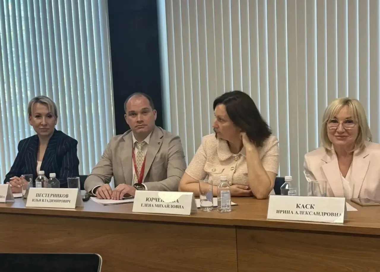На ПМЭФ-2026 прошло совещание под руководством Александра Николаевича Шохина. Ранее он принял предло