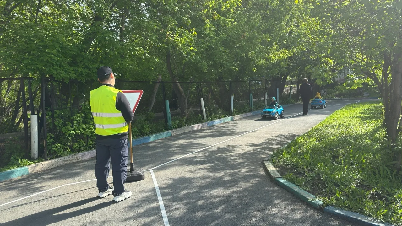 Сегодня наши ребята весело изучали правила дорожного движения 🚦