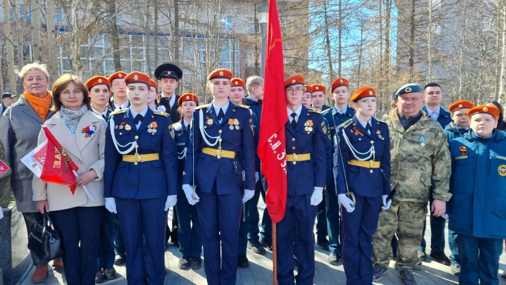 День Победы: Праздник каждой семьи, каждого человека!🇷🇺

9 Мая – это не просто дата в календаре. Э