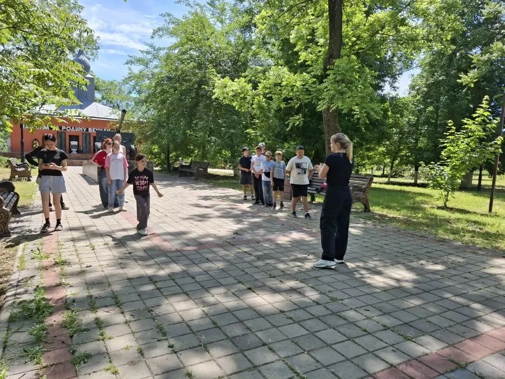 🎉 ❣️Открыт первый поток детской летней культурно - досуговый площадки «Лотос»!❣️ 🎉

Наши  ребята с
