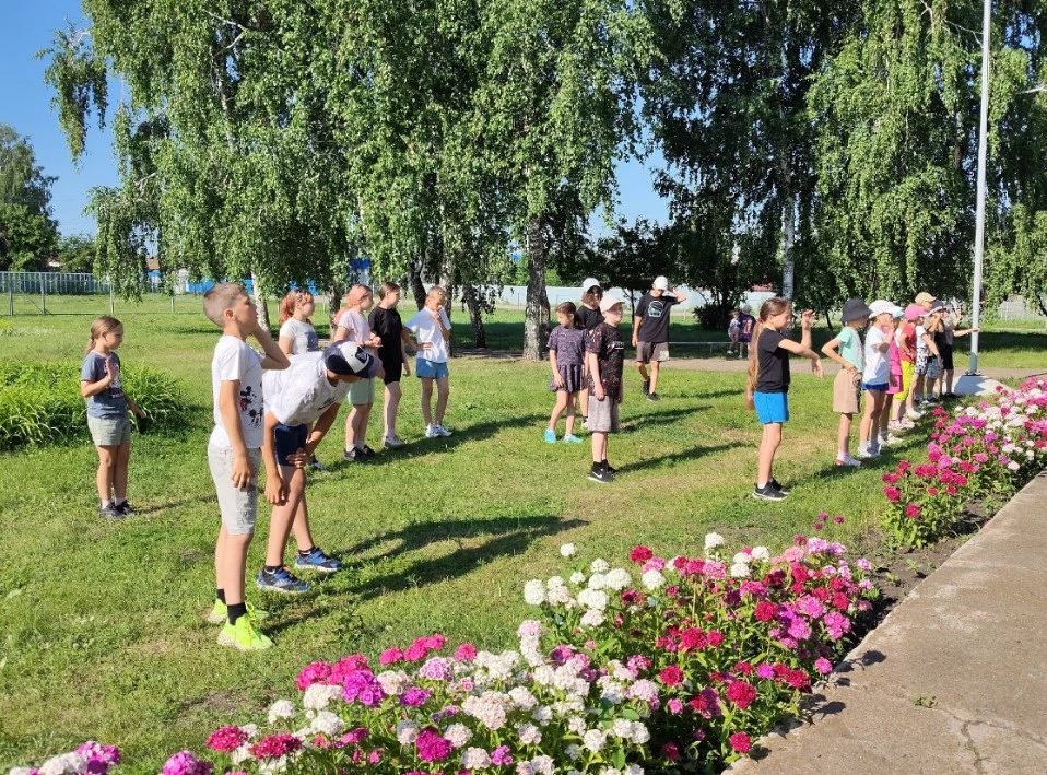 День Искусства в пришкольном лагере

15 июня в пришкольном лагере «ВОЛОНТЁРЫ.РУ»  (МОУ «Карлинская с