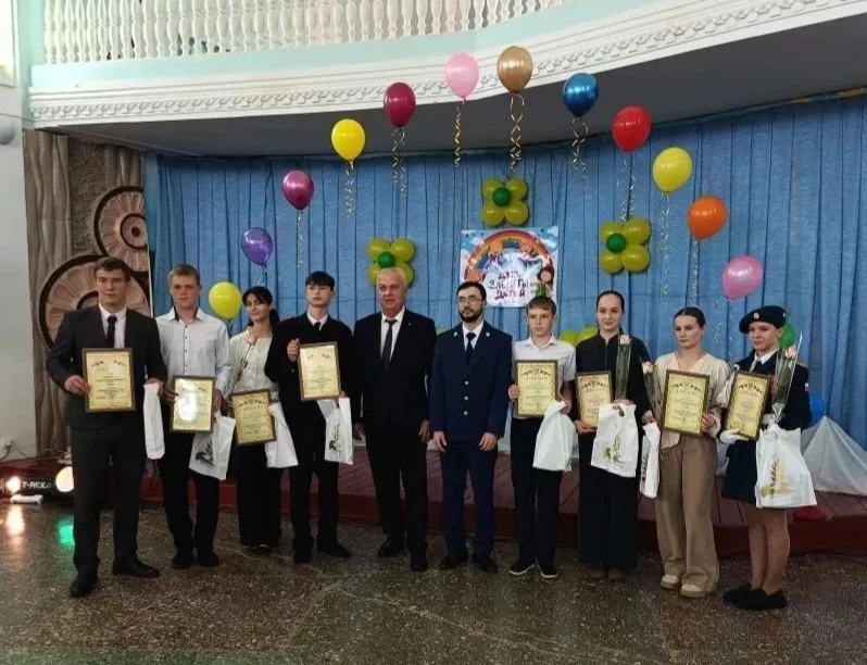 Детство — самая беззаботная и счастливая пора! ✨

Каждый мечтает, чтобы эта удивительная пора добра 