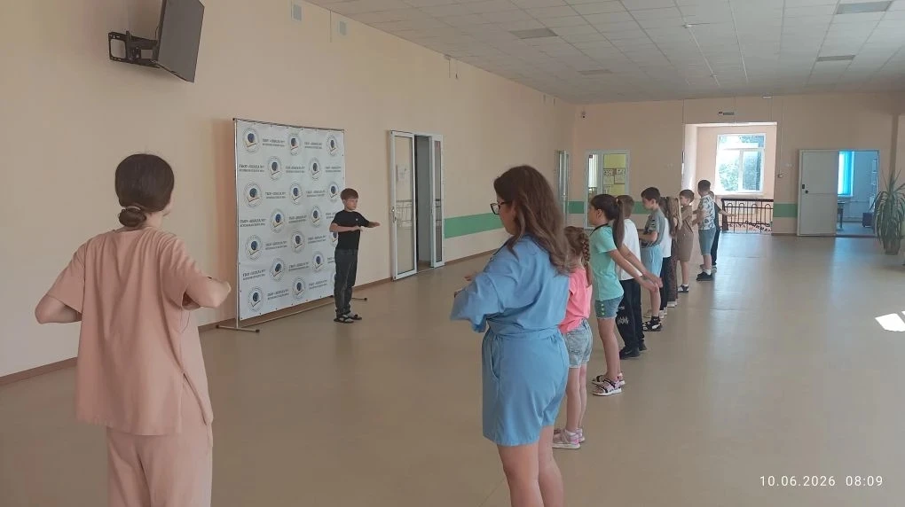 🎉 День юных талантов на пришкольной площадке! 🎉
Дорогие друзья! 👦👧
Сегодня на нашей пришкольной 