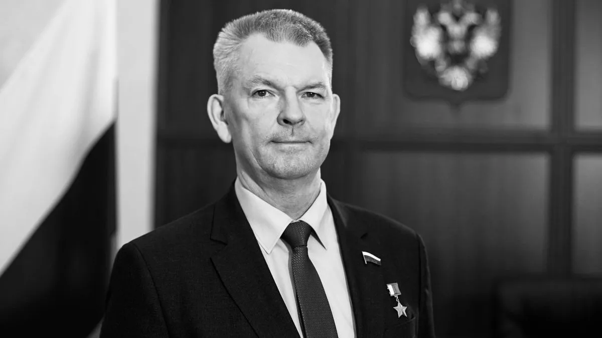Вячеслав Володин выразил соболезнования родным и близким Александра Самокутяева.

Депутат Государств