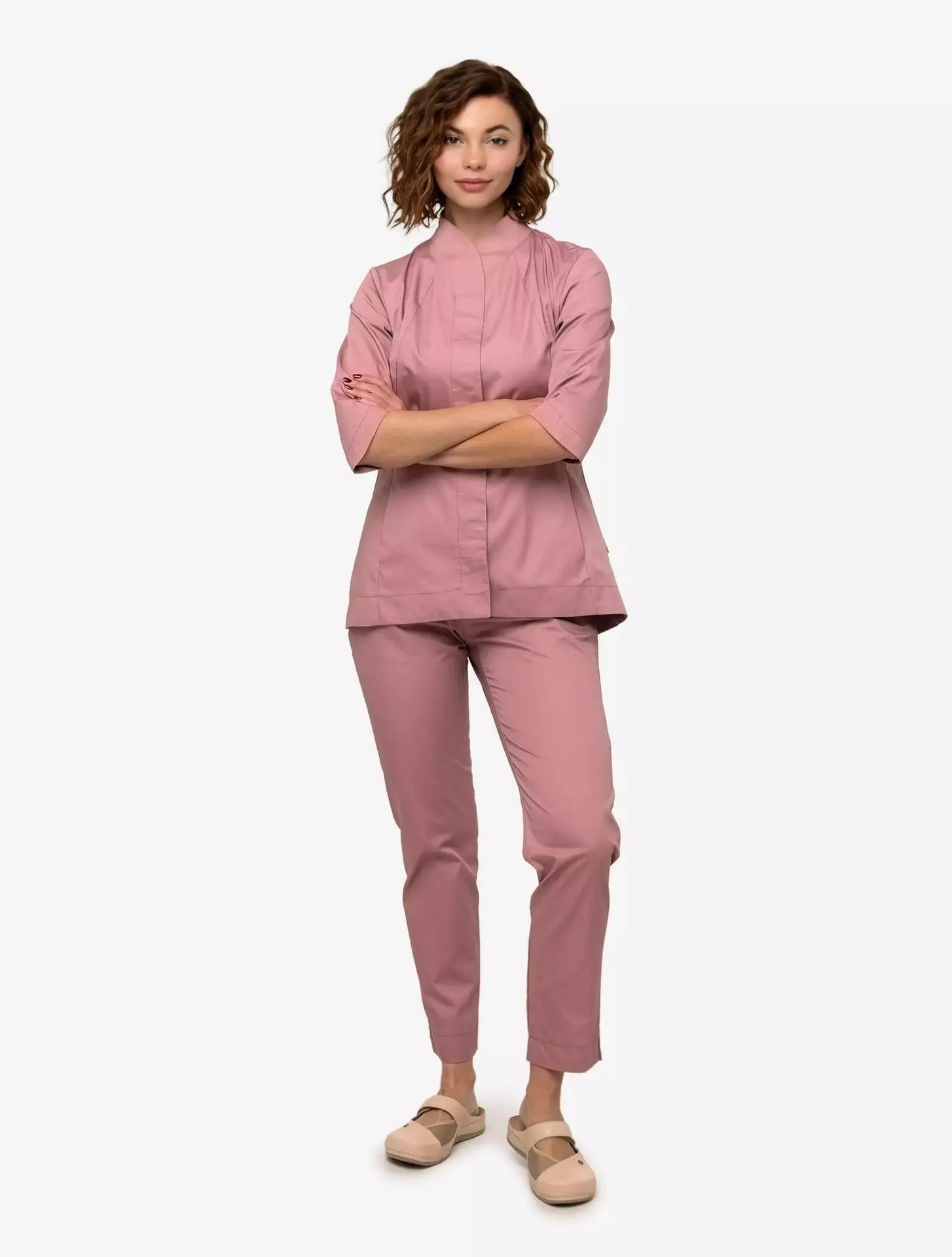Новинка❤️
Костюм Николь в цвете пепельная роза 🌺
Размеры: 40-54
Цена: 3600₽

💌По всем вопросам: 
[