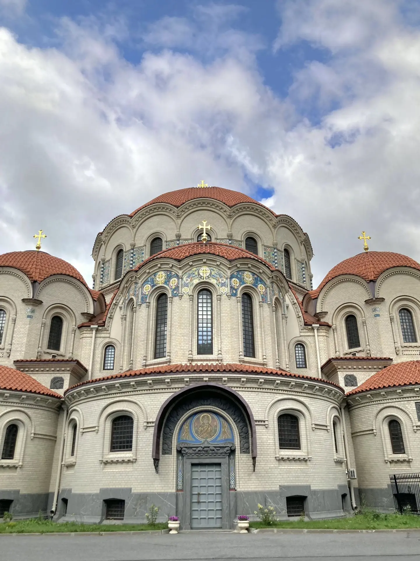 🪦Новодевичье кладбище в Санкт-Петербурге — некрополь закрытого типа, расположенный при Воскресенско