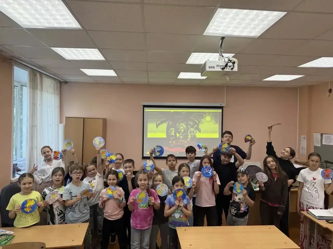 🎓 Творческий мастер-класс в пришкольном лагере🎓
Сегодня в нашем пришкольном лагере прошло увлекате