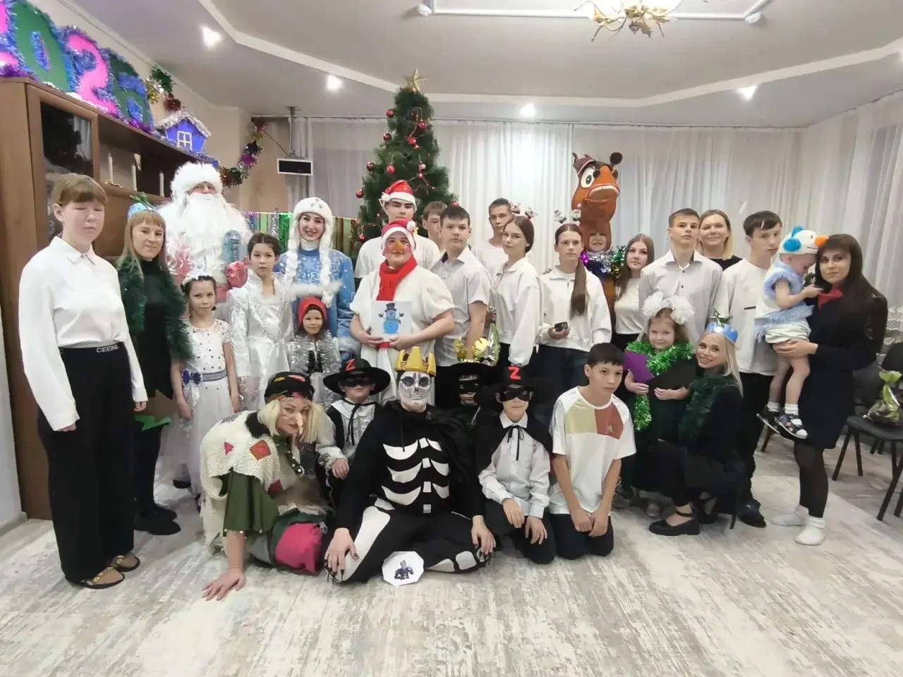 Полицейский Дед Мороз приехал в гости к детям!

В преддверии самого волшебного праздника сотрудники 