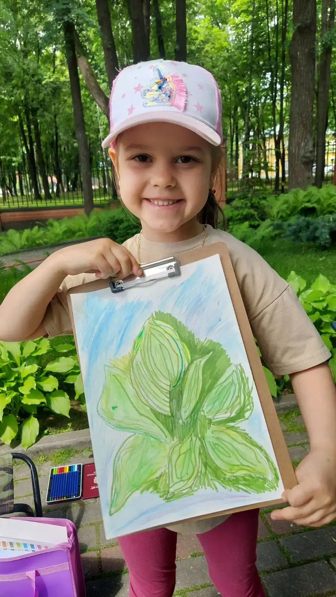🎨 Пленэр "Серебряной кисточки": 🍃творчество под открытым небом🍃

🌤️ Погода – не помеха для наших