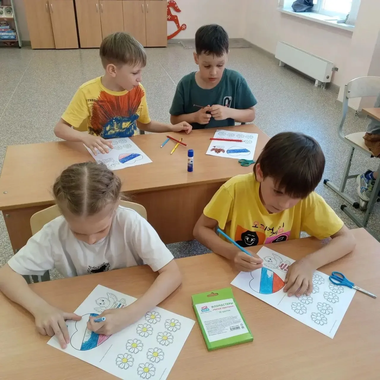 🇷🇺 Творчество и патриотизм в пришкольном лагере! 
🇷🇺 В преддверии Дня России, для детей из оздор