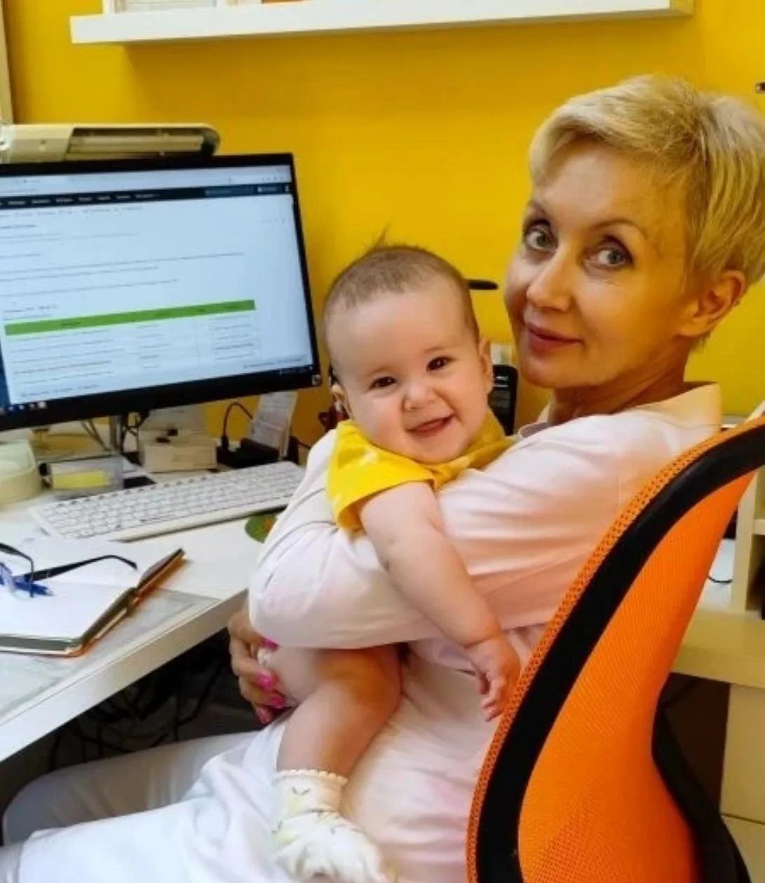 Вместе — даже на работе!

В День защиты детей запускаем рубрику #ХоббиДГП39 — показываем и рассказыв