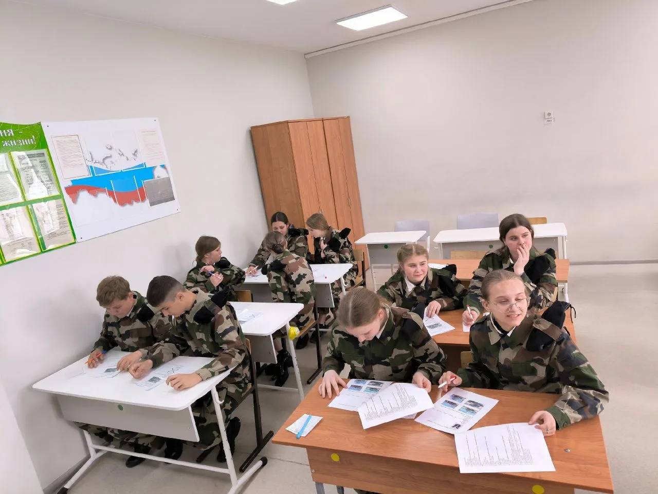 🧠 Зарница 2.0 Теория🧠
"Зарница 2.0" — это не только проверка физической подготовки и навыков, но и