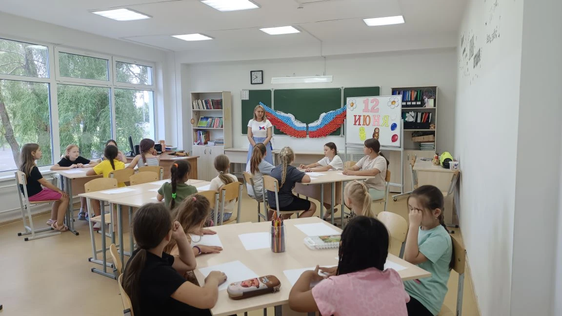В преддверии праздника Дня России, директор Марксовского филиала ГБУ МЦСО "Молодёжь плюс" провела тв