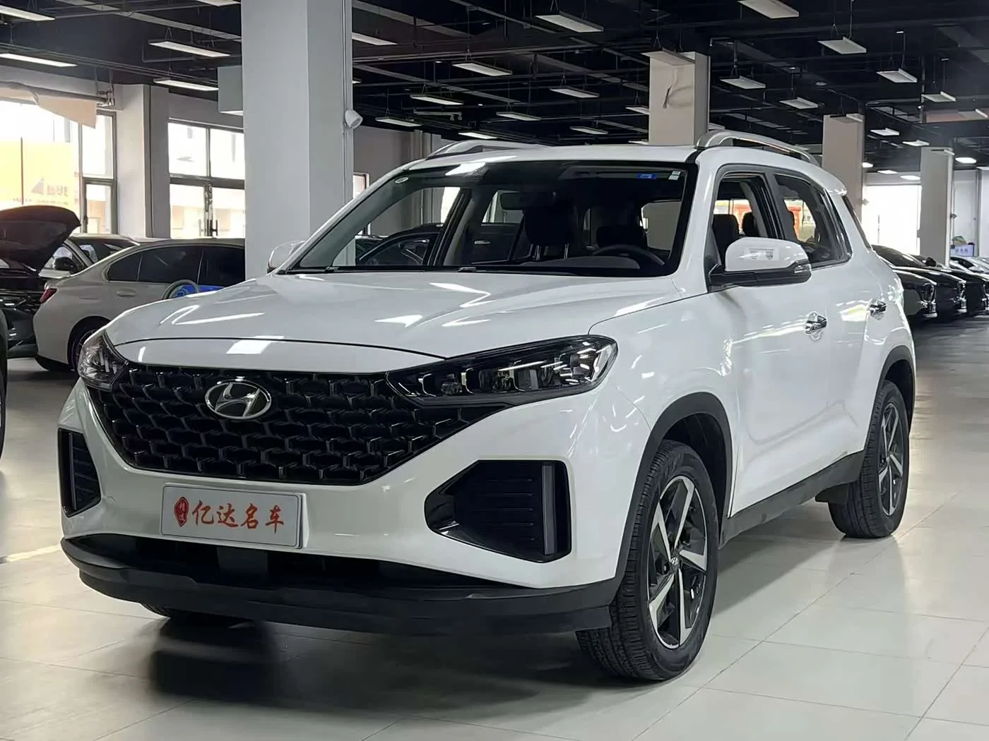 Hyundai ix35
 📅 Дата выпуска: 10 мес. 2021г.
⚙ Объем двигателя: 1,4 L. / 140 л.с.
🛣 Пробег: 36 000