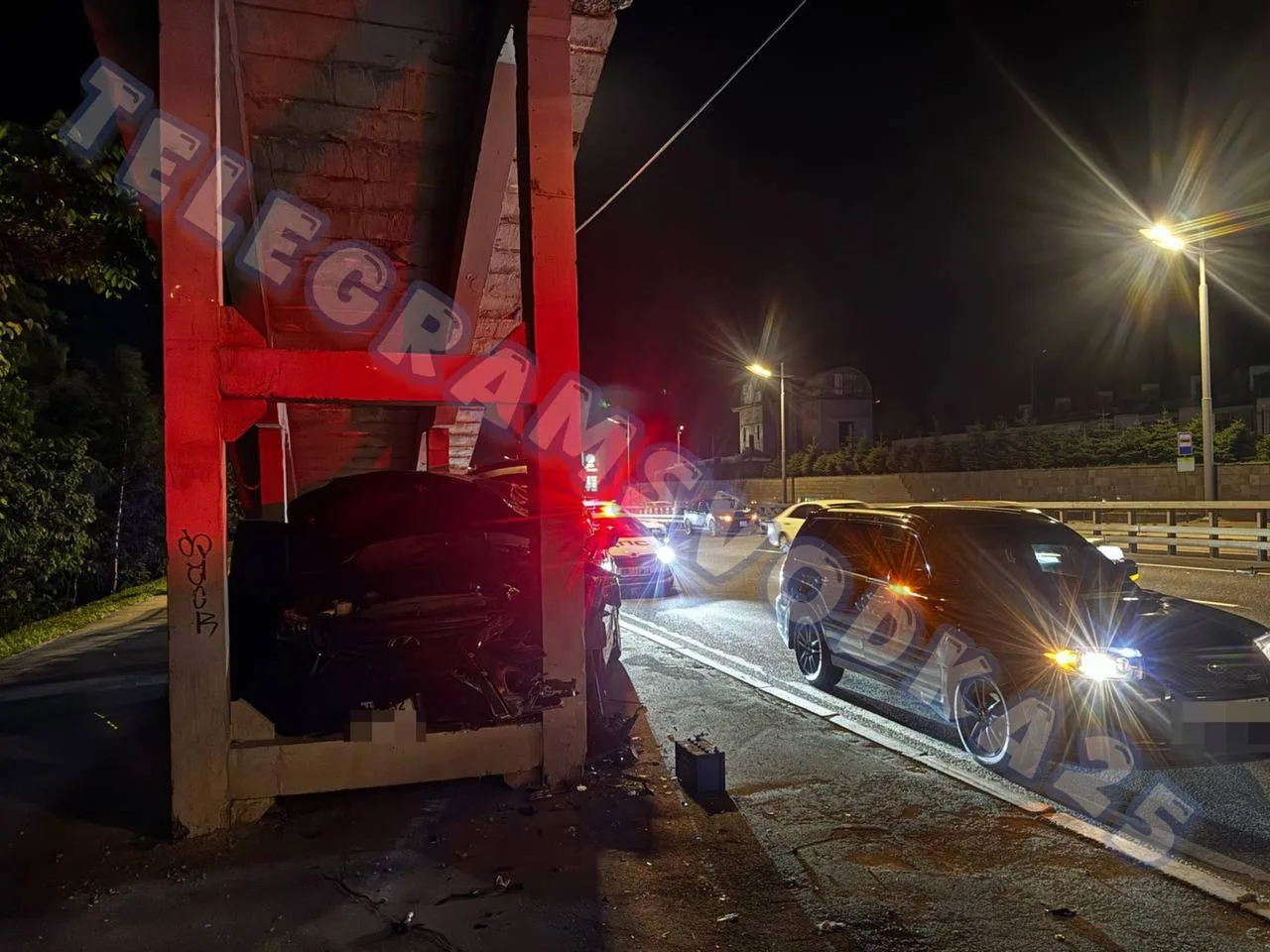 🚗Lexus влетел в опору виадука после массового ДТП на Седанке во Владивостоке

Авария произошла в ра