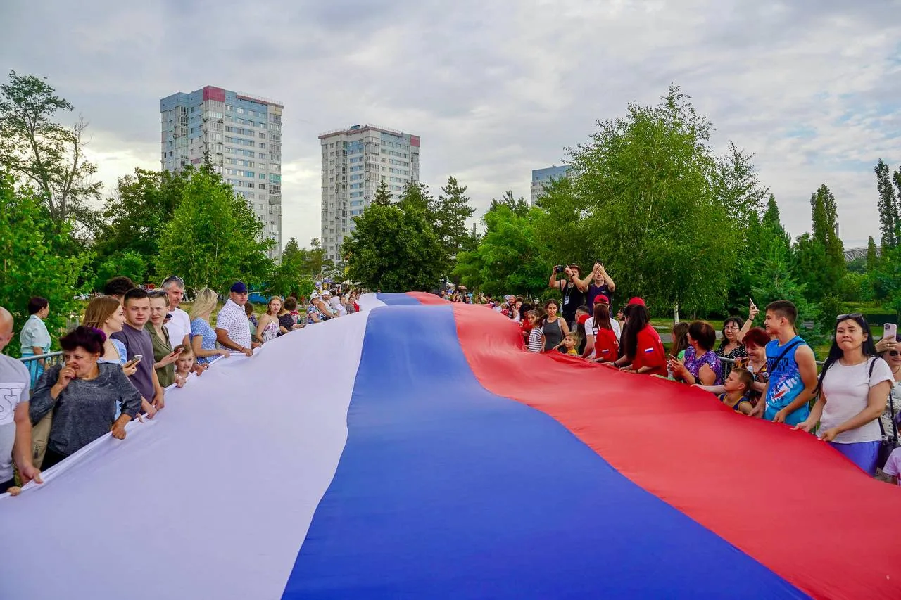 День России в ЦПКиО, 12 июня
Масштабное празднование Дня России:

•  11:00 забег с флагами.
•  12:00